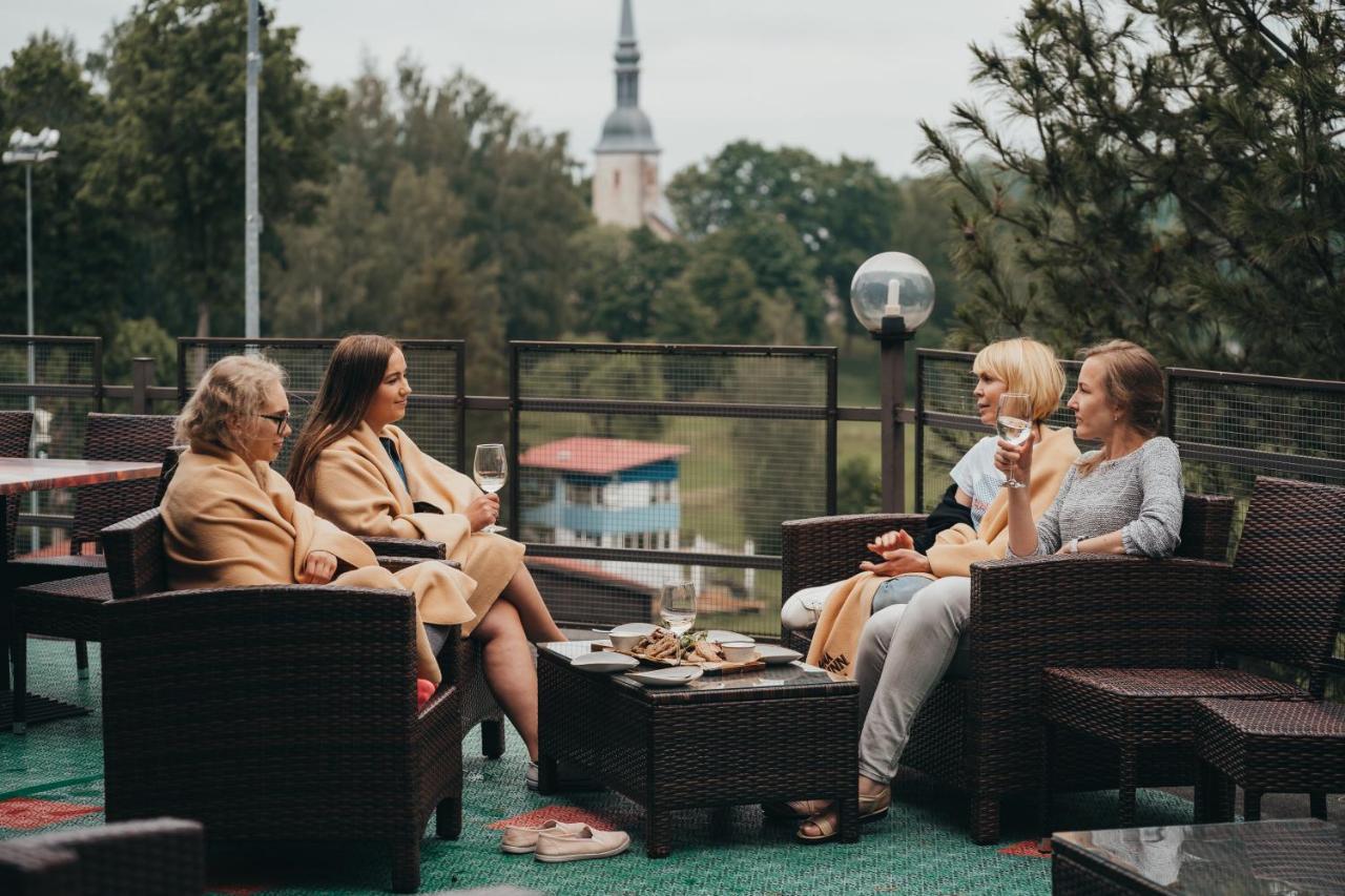 Ugandi Hotel Otepää Екстериор снимка